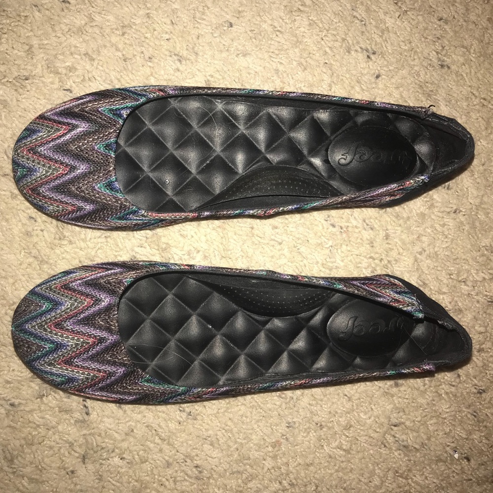 Reef Cushion Flats